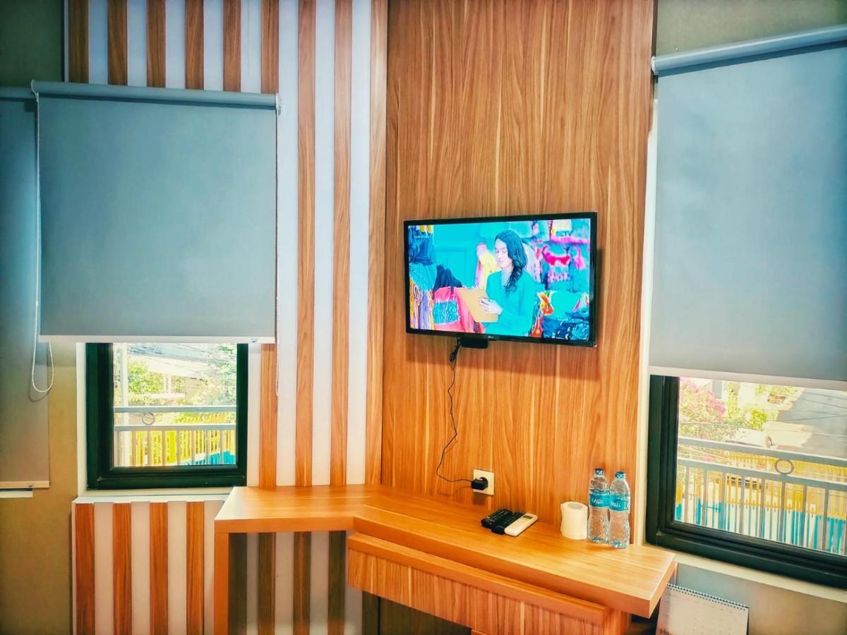 Cozy Residence Tomang Jakarta Extérieur photo